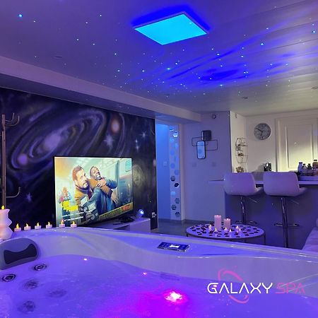 Galaxy Spa - Suite Mercure Jacuzzi Privatif Champigneulles Esterno foto