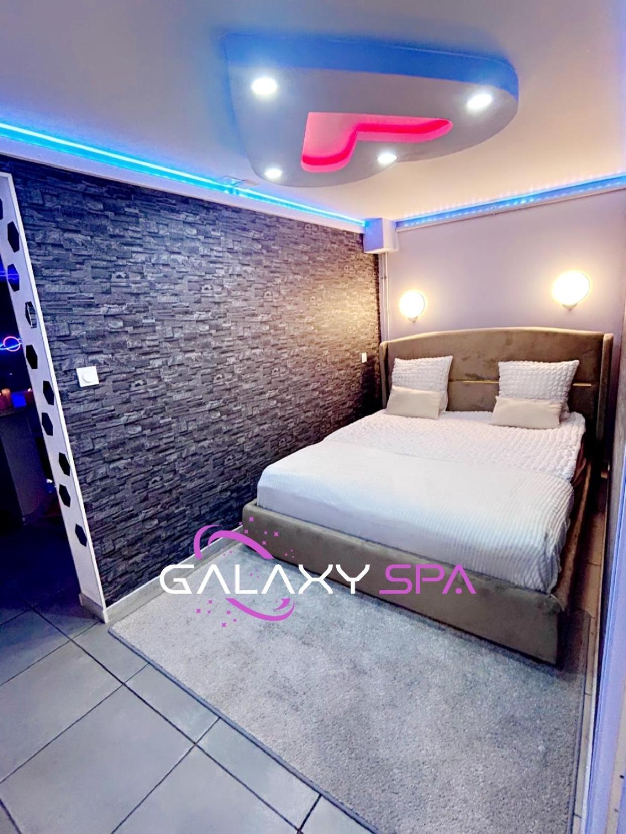 Galaxy Spa - Suite Mercure Jacuzzi Privatif Champigneulles Esterno foto