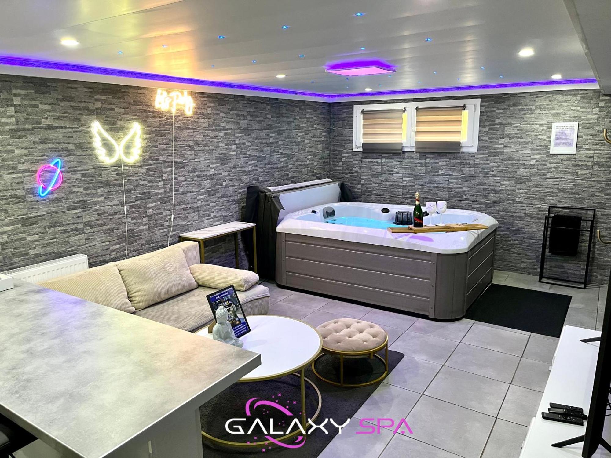 Galaxy Spa - Suite Mercure Jacuzzi Privatif Champigneulles Esterno foto