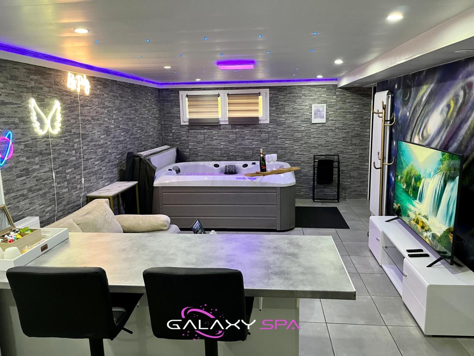 Galaxy Spa - Suite Mercure Jacuzzi Privatif Champigneulles Esterno foto