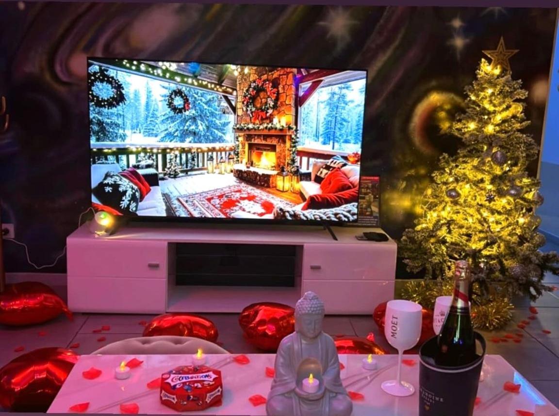 Galaxy Spa - Suite Mercure Jacuzzi Privatif Champigneulles Esterno foto